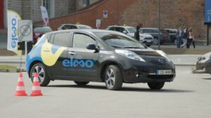 Elmo, téléconduite de voiture électrique